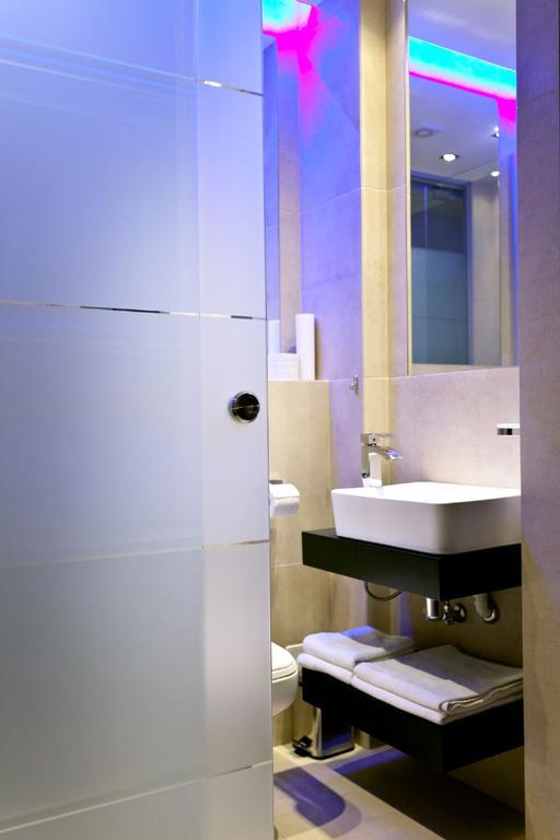 Nu Hotel 우치 외부 사진